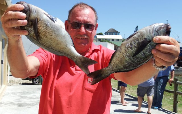 Met die swakkerige vangstes het â€˜n positiewe Bev Swart twee van sy Hottentotte in die rigting van die kamera gedruk sodat dit bietjie groter kon vertoon, maar hy het darem die 2de swaarste sak en 2de swaarste bootgemiddeld opgelewer